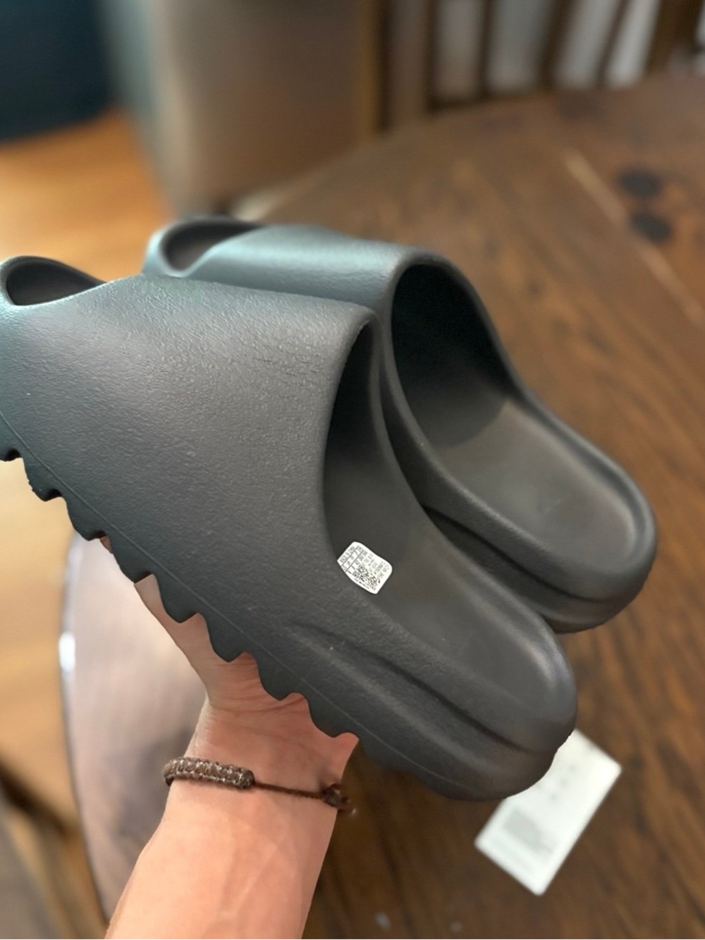Yeezy Slide Onyx Size 9 Brand New